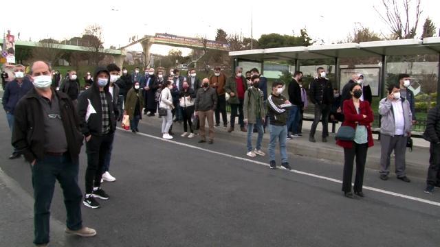 Kısıtlama başladı, İstanbullular evine yetişemedi