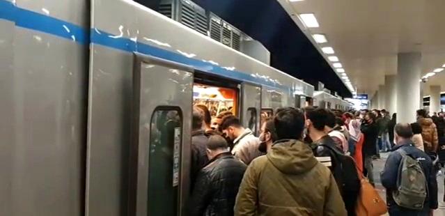 Kısıtlama başladı, İstanbullular evine yetişemedi