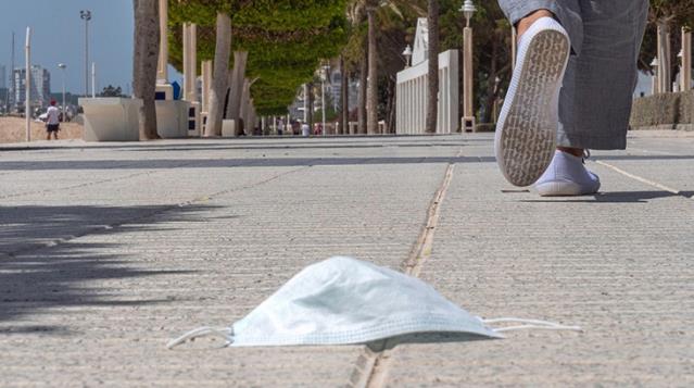 Prof. Dr. Derya Unutmaz, Moderna aşısı oldum, artık maske takmıyorum dedi, Mehmet Ceyhan itiraz etti