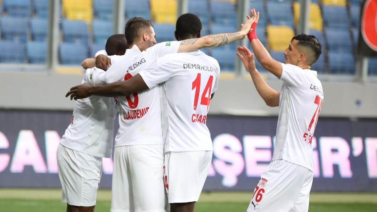 Sivasspor'un bileği bükülmüyor... Rekor seri