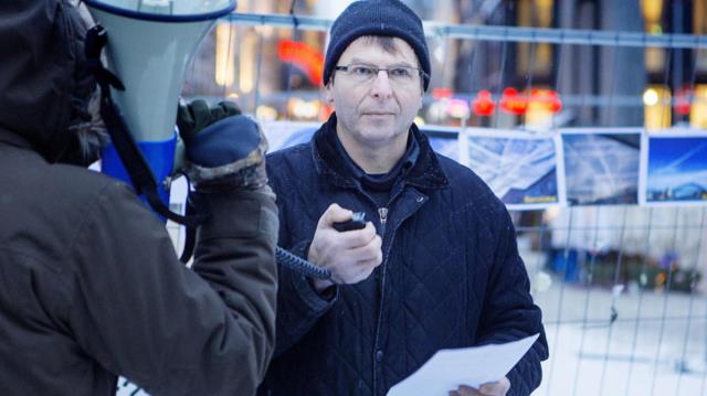 Salgın için komplo teorisi diyen Norveçli evinde verdiği iki partiden sonra koronavirüsten öldü