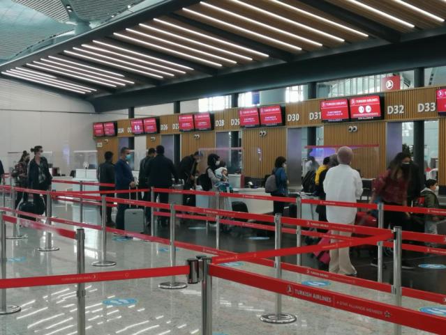 Tam kapanma öncesi İstanbul'dan kaçış başladı