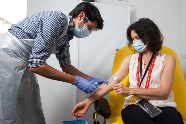 Tedbirler, aşılama derken İngiltere en önemli adımı attı! Tarih verildi, sürü bağışıklığına giriyorlar