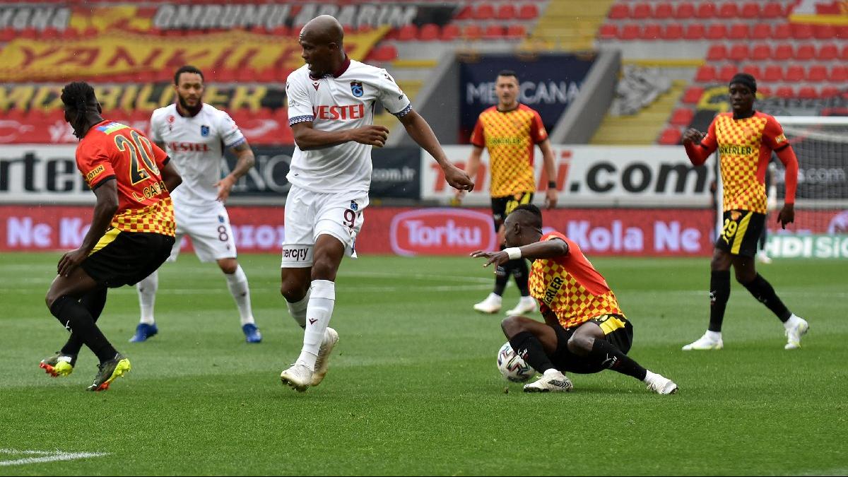 Göztepe Trabzonspor maçında galip yok... Kırmızı kartlar, direkler, heyecan dolu son anlar