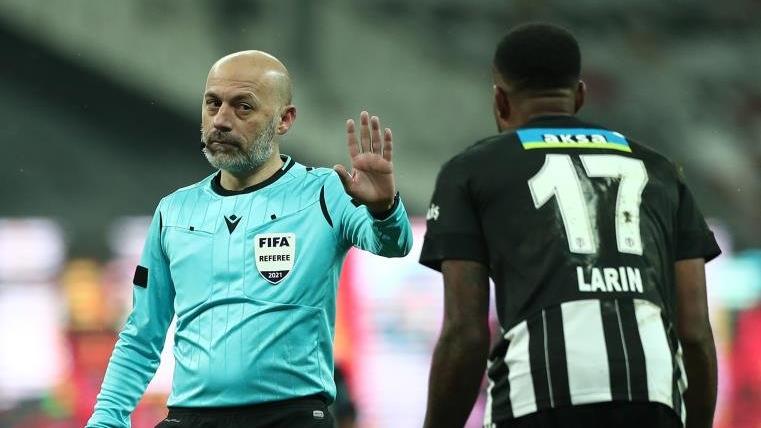 Cüneyt Çakır, EURO 2020'de düdük çalacak