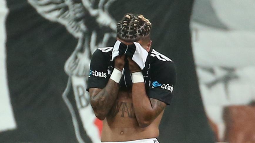 Süper Lig'de şampiyonluk yarışı yine karıştı! Beşiktaş Galatasaray ve Fenerbahçe...