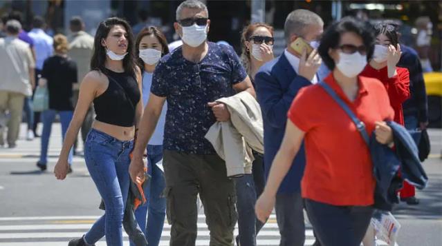 Bayram sonrasında kademeli normalleşme planı! Önce okullar açılacak sonra sırasıyla küçük esnaf ve restoranlar