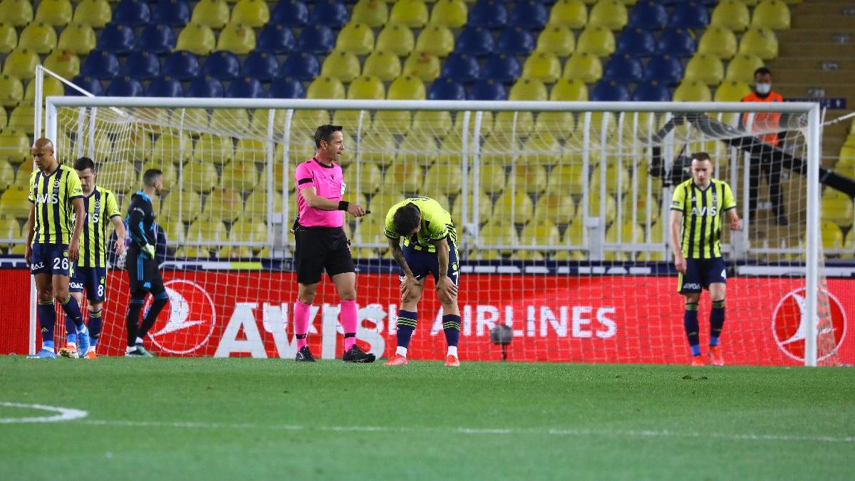 Fenerbahçe'nin final kabusu... Fatura Emre Belözoğlu'na kesildi