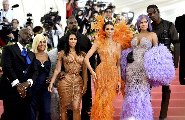 Kardashian ve Jenner'ların bakım ve güzellik harcamaları ortaya çıktı - Magazin haberleri