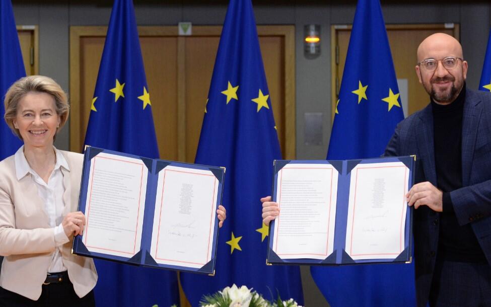 AB, İngiltere ile ticaret anlaşması imzaladı