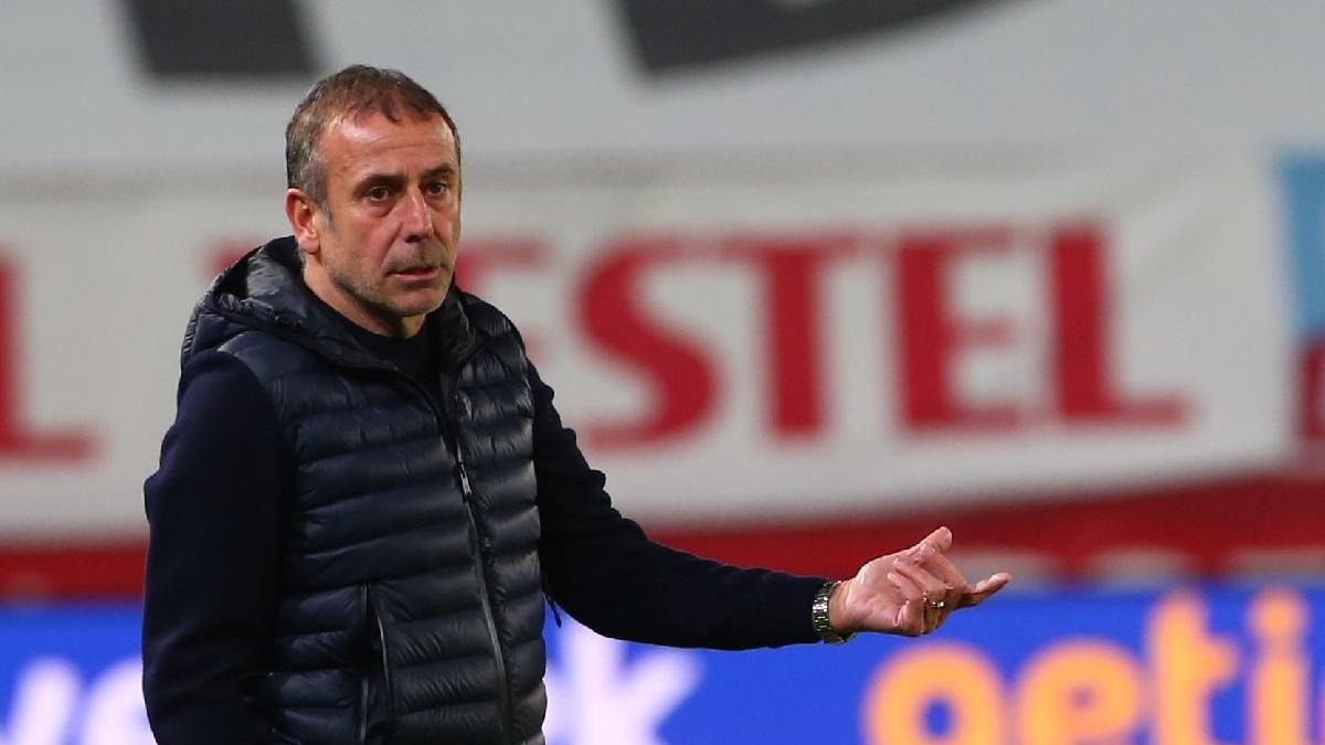 Abdullah Avcı: Futbola yardımcı olmamız lazım