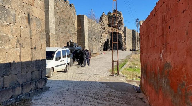 Atık toplarken çöken duvarın altında kalan Devran’dan acı haber