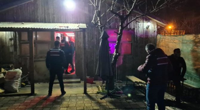 Bağ evini eğlence mekanına dönüştürmüşler