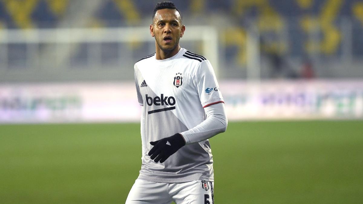 Beşiktaş’a Josef de Souza’dan kötü haber