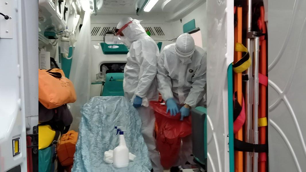 İşte bir Covid-19 hastasının hastaneye taşınma süreci