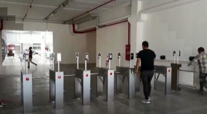 Coronaya karşı uzaktan ateş ölçerli turnike sistemi