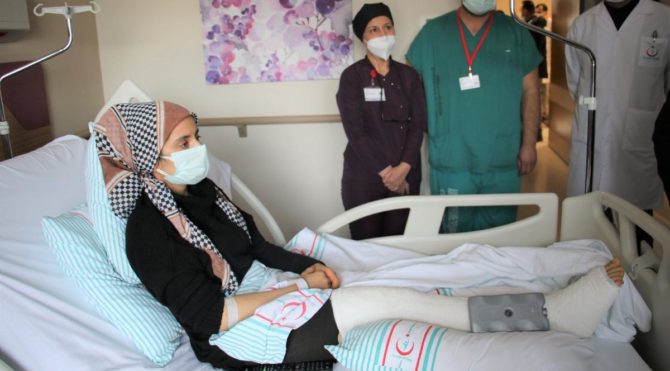 Depremde balkondan atlayanlar o anları anlattı