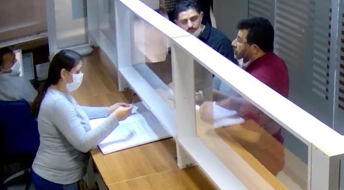 ‘Dublör’ kullanarak 1 milyon TL’lik dükkanları 200 bin TL’ye sattılar