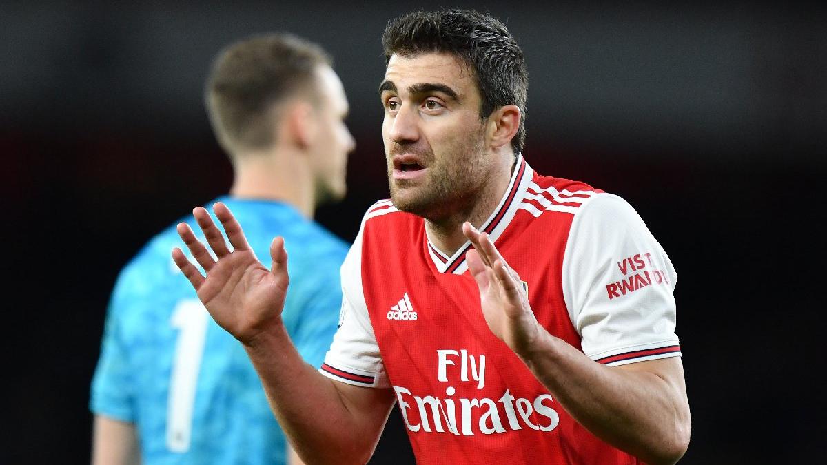 Fenerbahçe’de ilk hedef Sokratis