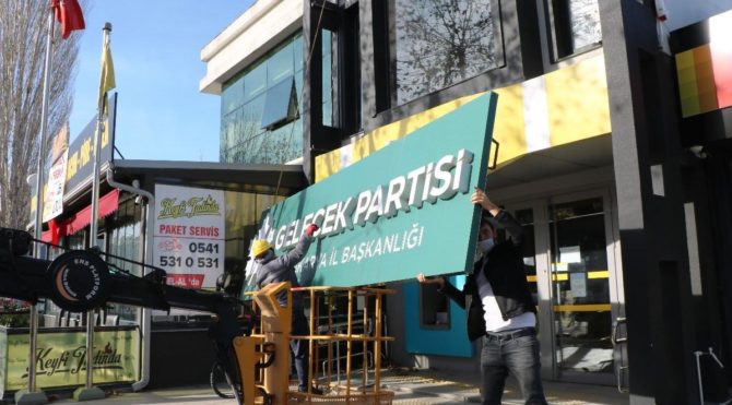 İl Başkanı ve yönetimin istifa ettiği Gelecek Partisi binası boşaltıldı