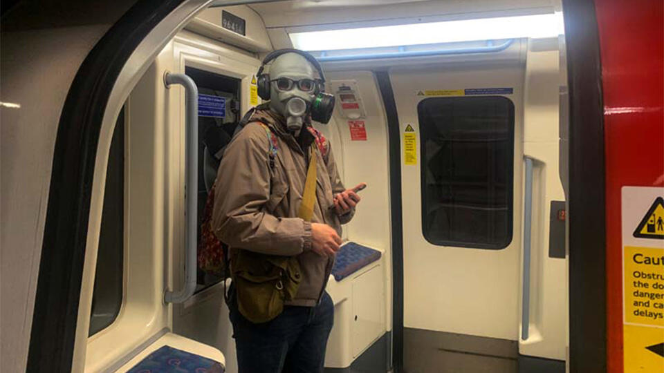 İngiltere'de kısıtlama genişliyor | Video