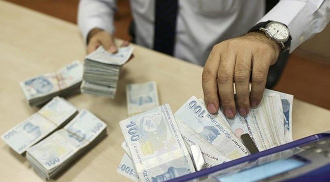 Memurun ikramiyesini yöneticiler paylaşmış