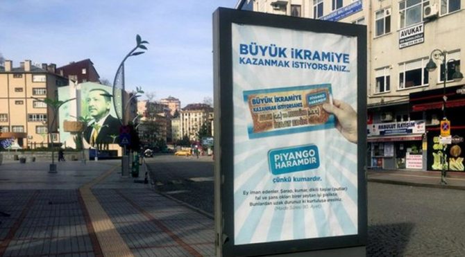 ‘Piyango haramdır’ afişleri yine ortaya çıktı
