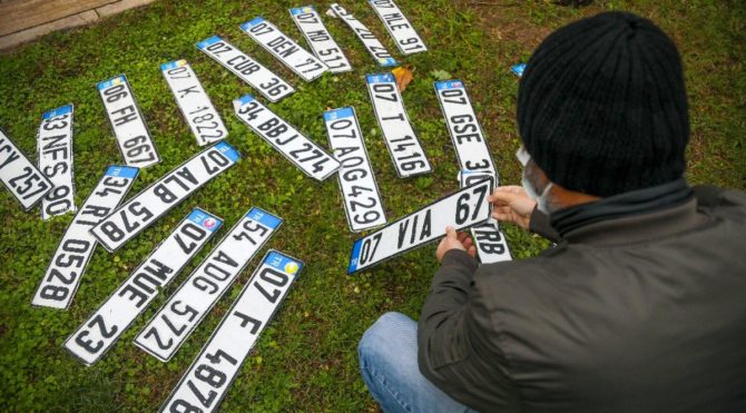 Plakası kaybolan parka koştu!