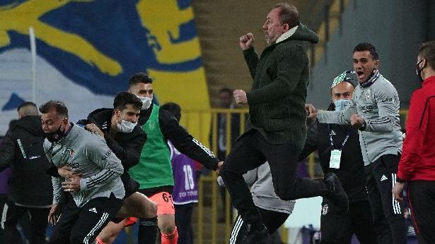 Sergen Yalçın, 2020’nin zirvesinde