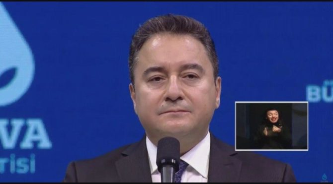 Son dakika… Ali Babacan ağlayarak kız kardeşini anlattı