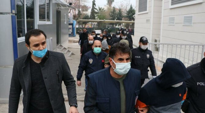 2.7 milyon liralık silahlı gasp girişimi kuryeye takıldı