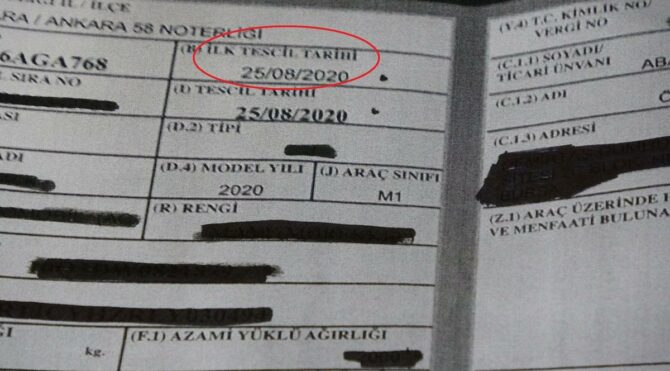 2020 yılında aldığı otomobiline, 2019 tarihli ceza kesildi