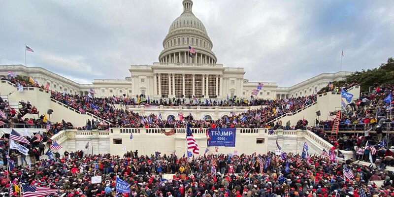 ABD'de Demokratlar Trump'ı 