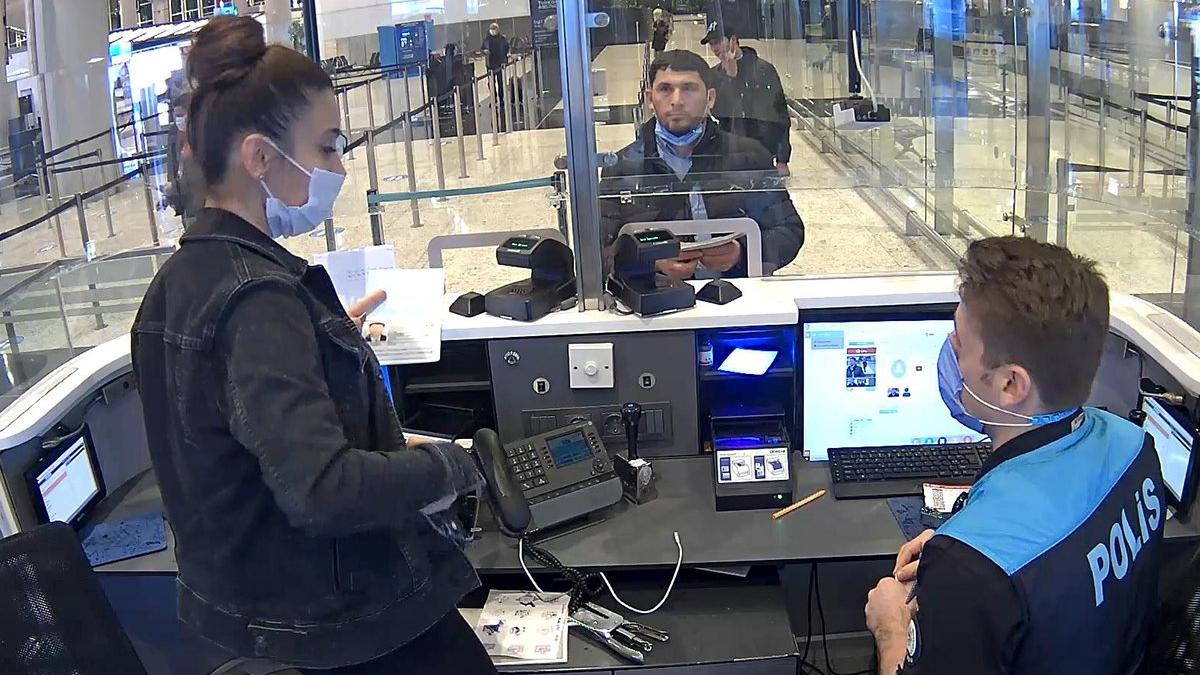 Sahte pasaportla kaçmaya çalışan IŞİD'li istanbul Havalimanı'nda yakalandı