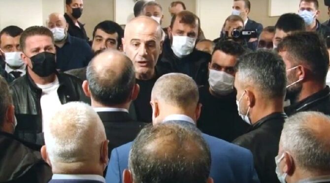 AKP il başkanı adayı böyle isyan etti: Adaylığımı açıklamam engelleniyor