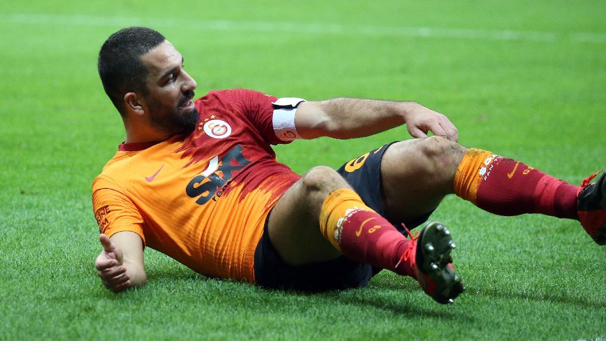 Arda Turan: Elini tutarsınız, geçmiş olsun dersiniz ama fotoğrafını çekmezsiniz!