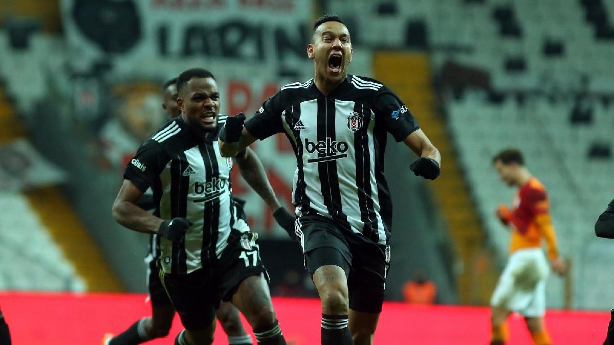 Aslan avcısı Josef de Souza sözünü tuttu, buzda yüzdü