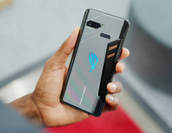 Asus ROG Phone 4 6000 mAh pil kapasitesiyle gelecek