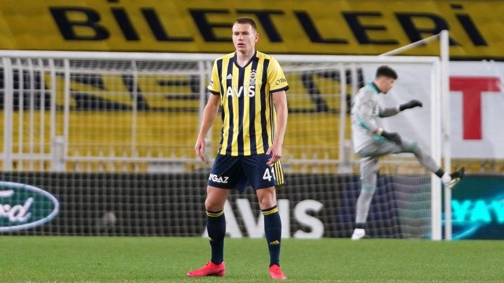 Attila Szalai ilk kez 11’de