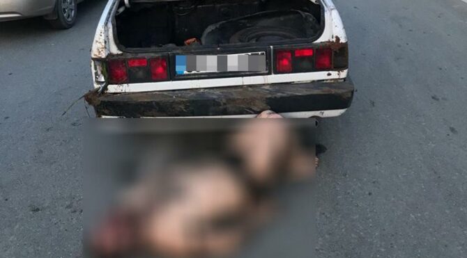 Bagajdan çıkartıp sokak ortasına atarken polise yakalandılar