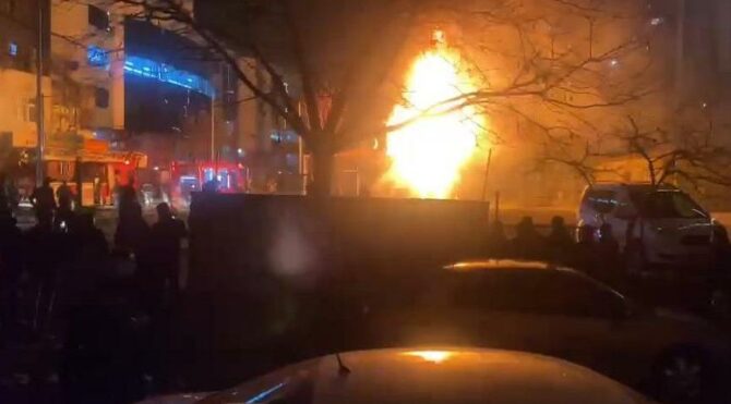 Bahçelievler’de trafo alev alev yandı