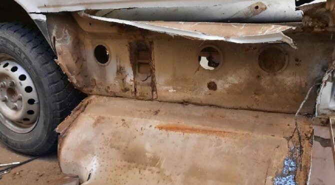 Bal kaçakçıları: Aracın özel bölümlerine gizlediler…