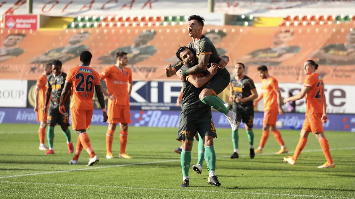 Başakşehir darmadağın! Alanya’dan farklı galibiyet…