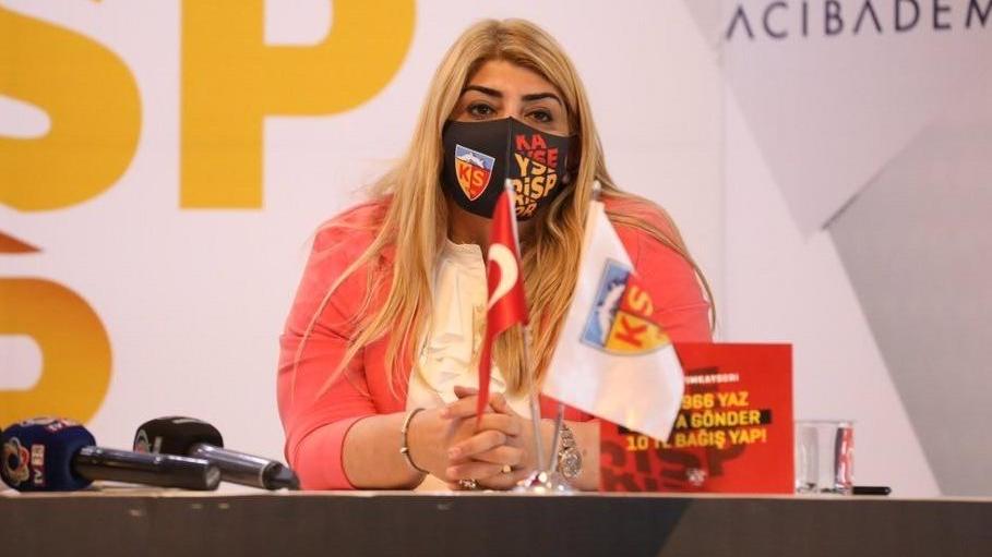 Berna Gözbaşı’dan transfer yasağı açıklaması