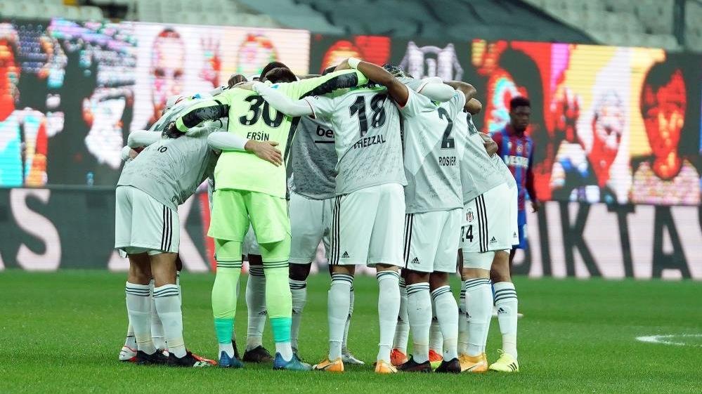 Beşiktaş, Trabzonspor maçına özel formayla çıktı