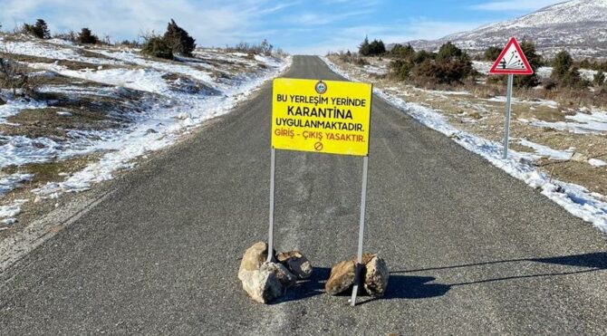 Bir mahalleye mutasyonlu virüs karantinası