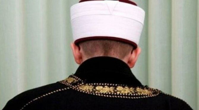 Cami imamının CHP’lilere yönelik paylaşımına suç duyurusu