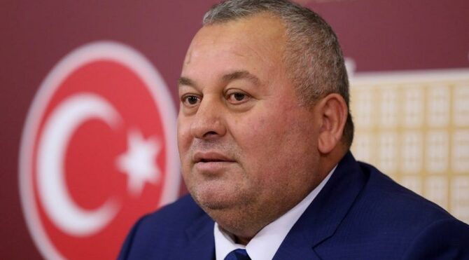 Cemal Enginyurt: Kılıçdaroğlu ile Akşener şık olmayan şeyler yapıyor!