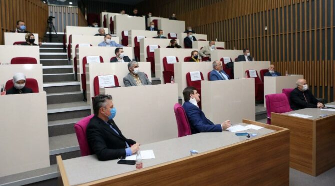 CHP’li belediye cami yapmak istedi, AKP’liler karşı çıktı