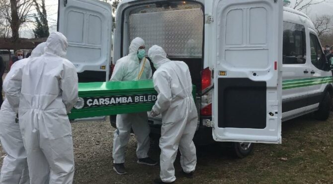 Corona 1 ayda aynı aileden 5 kişiyi aldı